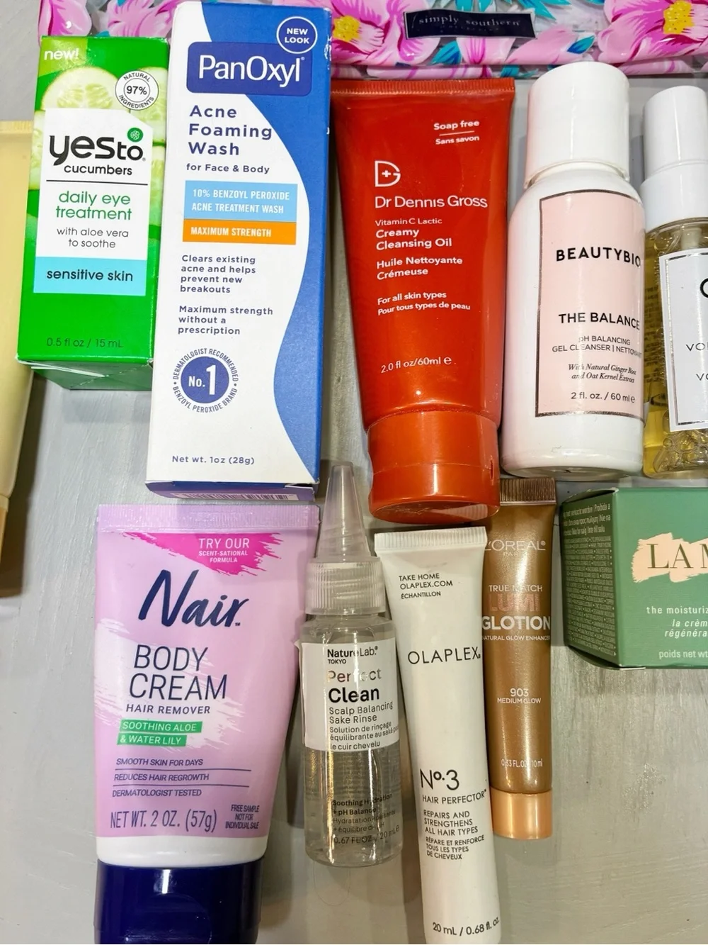 Sample size beauty bundle Bubble, OUAI, Dr. Dennis Olaplex La Mer